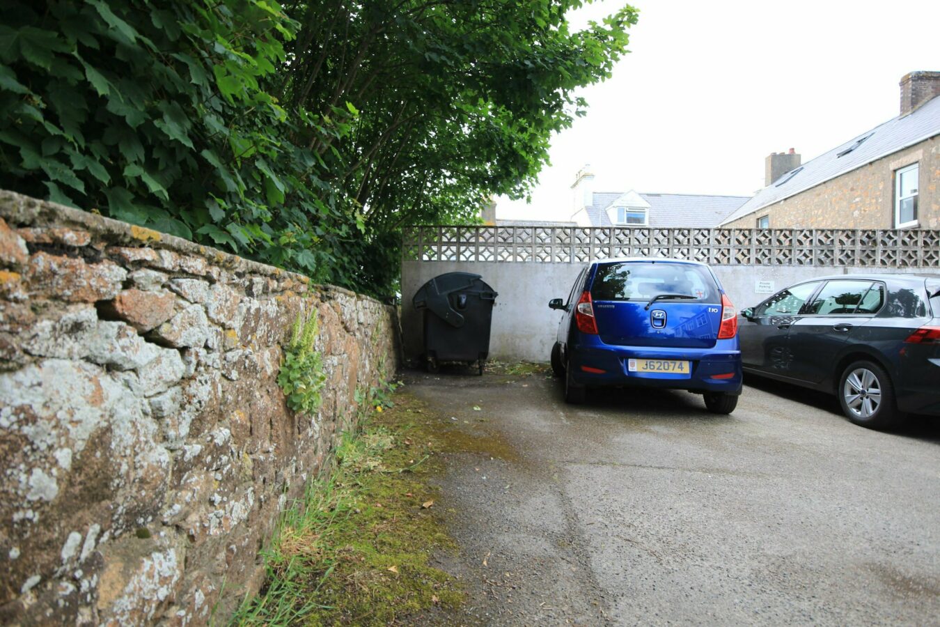 La Rue Es Picots